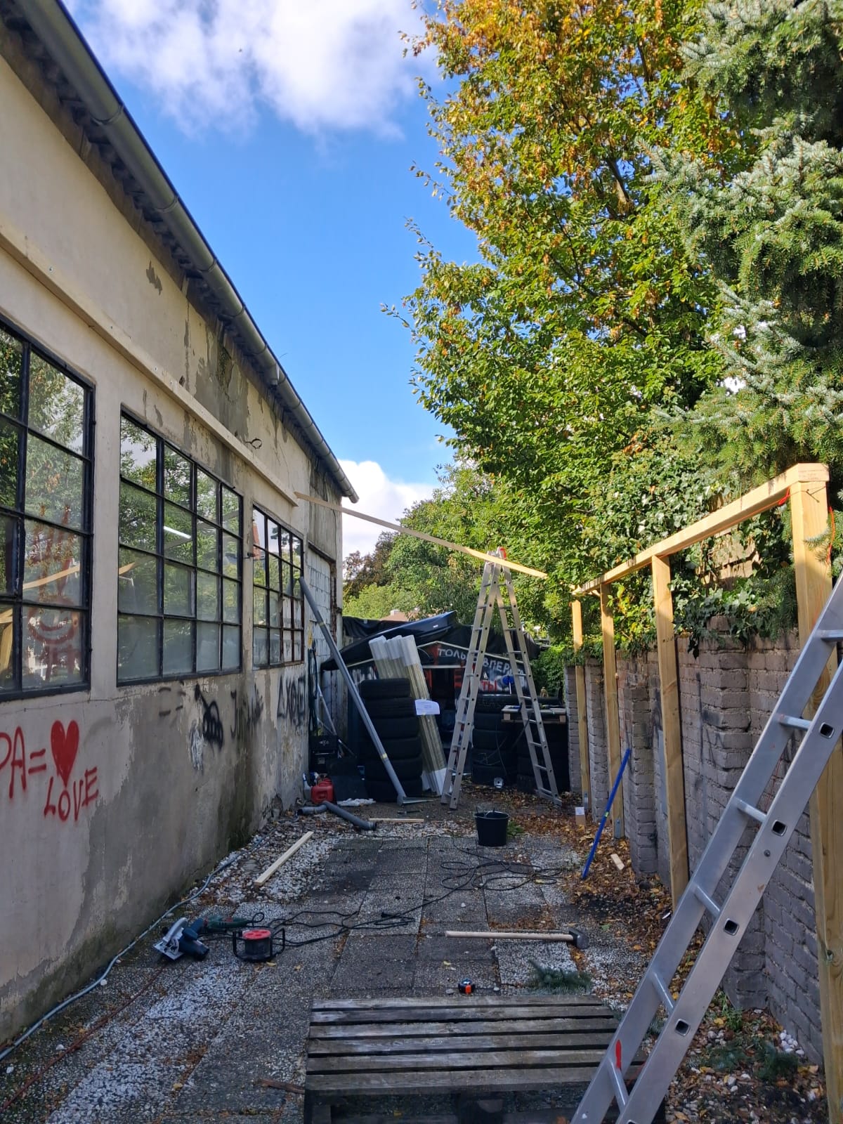 Unterkonstruktion für Überdachung – Pfosten und Sparren